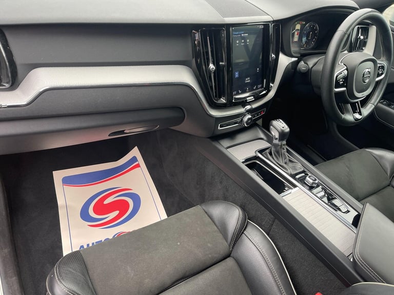 2019 Volvo XC60 2.0 T5 R-Design Auto AWD Euro 6 (s/s) 5dr ESTATE Petrol Automatic