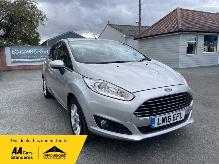 image for 2016 Ford Fiesta 1.25 Zetec Euro 6 5dr HATCHBACK Petrol Manual