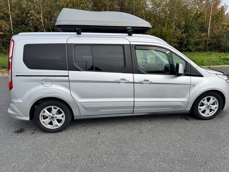 Ford, GRAND TOURNEO CONNECT, MPV, 2015, Manual, 1560 (cc), 5 doors