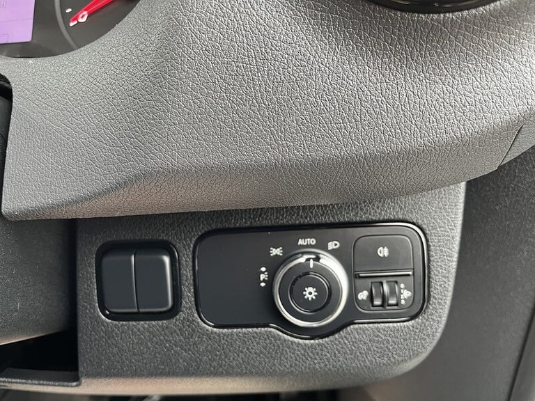 2022 Mercedes-Benz Sprinter 3.5t H1 Premium Van PANEL VAN DIESEL Manual