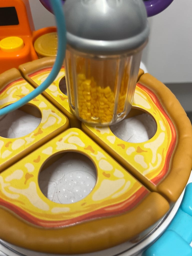 LeapFrog Build a Slice Pizza Cart Pretend Food Toddler Toy Music & songs Learn