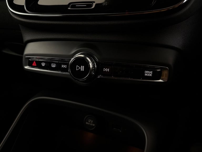 2021 Volvo XC40 1.5h T5 Twin Engine Recharge 10.7kWh R-Design Auto Euro 6 (s/s) 5dr ESTATE PETROL...