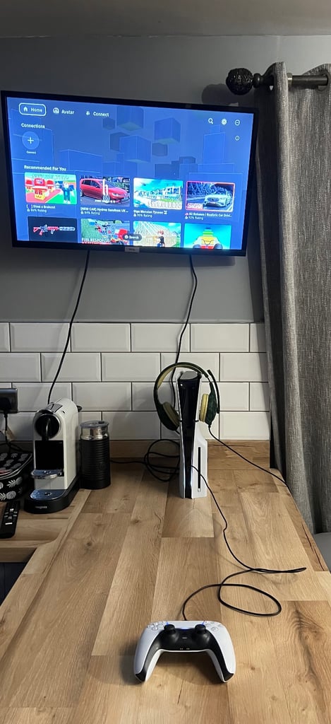 PlayStation ps5 slim disk with Trust Gaming Headset 