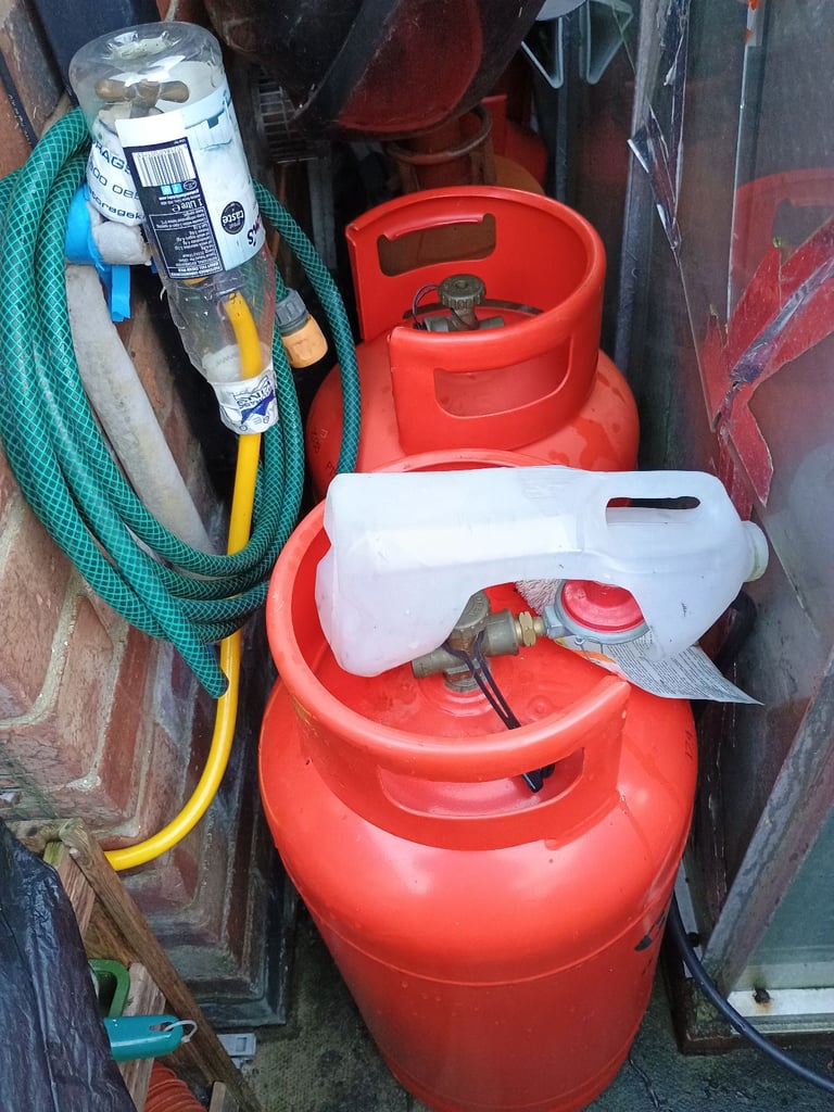 PROPANE HARRIS GAS - [only x1 left] 18kg FULL BOTTLE £80 CASH