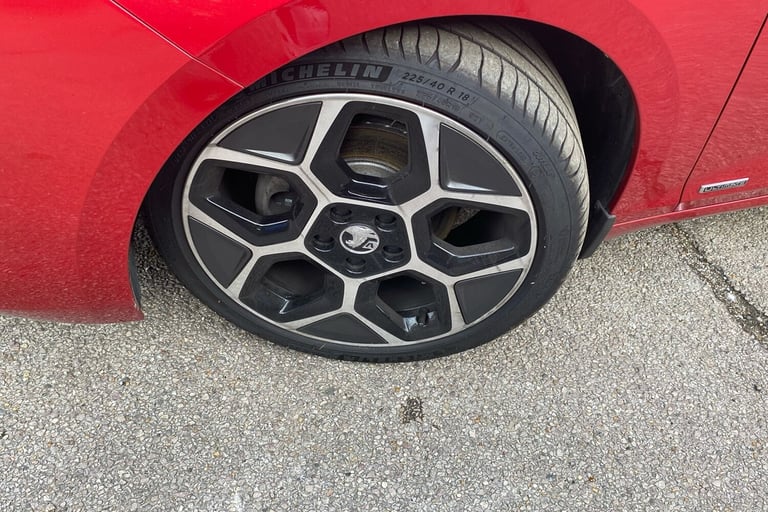  Vauxhall Astra 1.2 Turbo Ultimate Hatchback 5dr Petrol Auto Euro 6 s/s 130 Ps