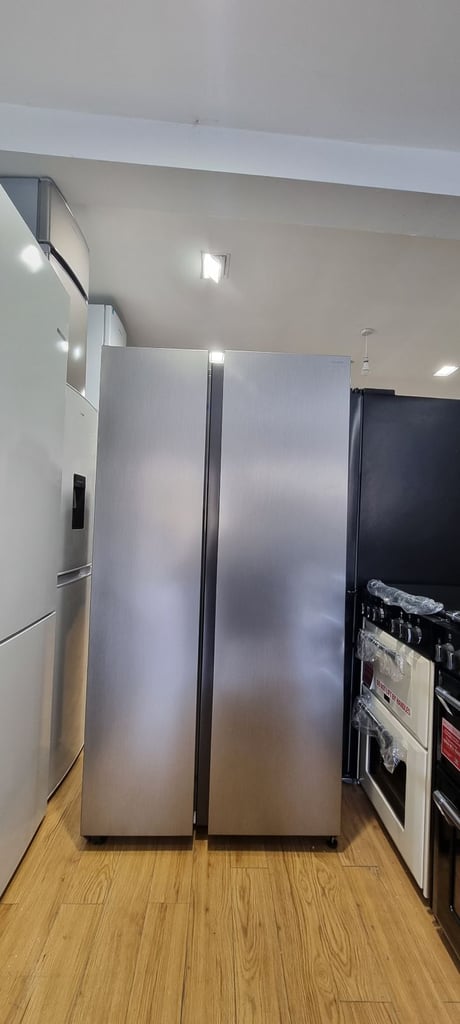 Ex display SAMSUNG Series 8 SpaceMax RS66DG813CS9EU American-Style Smart Fridge Freezer - Silver 