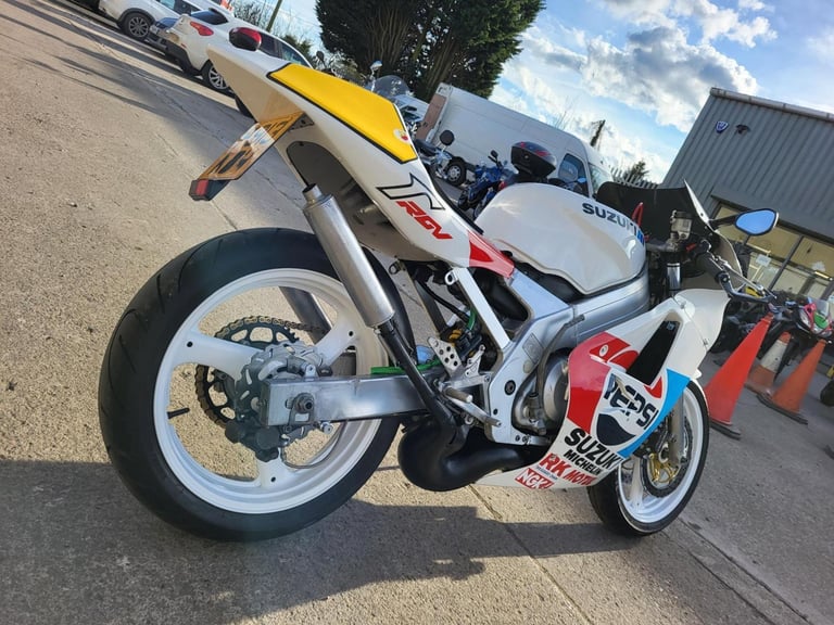 1989 F SUZUKI RGV250 VJ21 RGV 250 CLASSIC RETRO TWO STROKE PEPSI RACE REPLICA