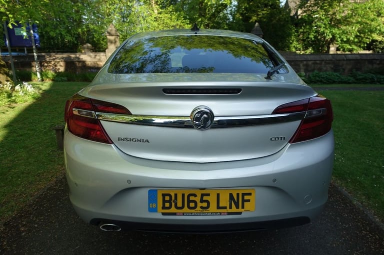 2015 Vauxhall Insignia 2.0 CDTi ecoFLEX Elite Nav Hatchback 5dr Diesel Manual Euro 6 (s/s) (170 p...