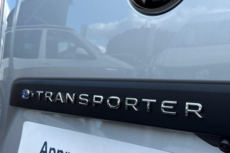 2025 Volkswagen Transporter 160kW 65kWh Commerce Pro Van Auto Van Automatic