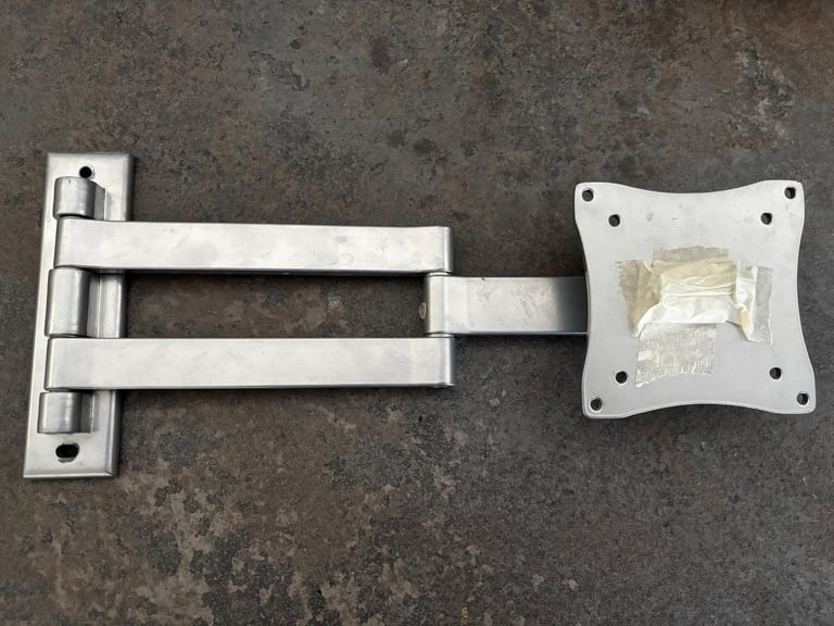 Tv / monitor wall mount swing arm bracket VESA 75-100mm black 15kg/33lb Max