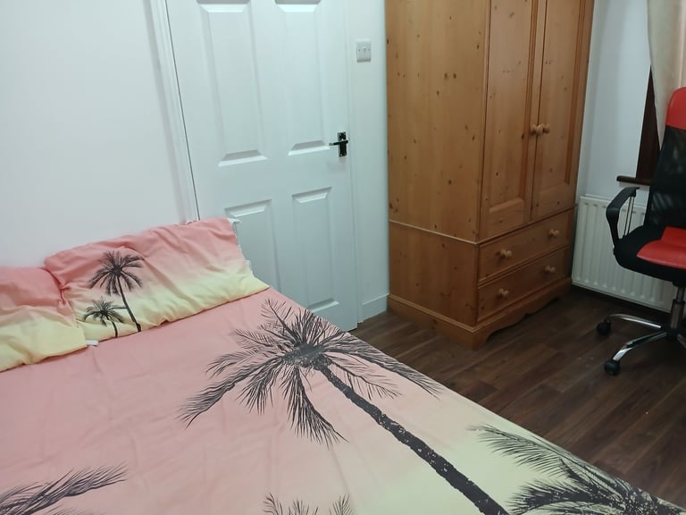 A single room for rent 