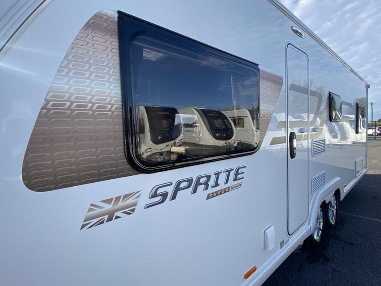 2022 SWIFT SPRITE SUPER QUATTRO FB TOURING CARAVAN