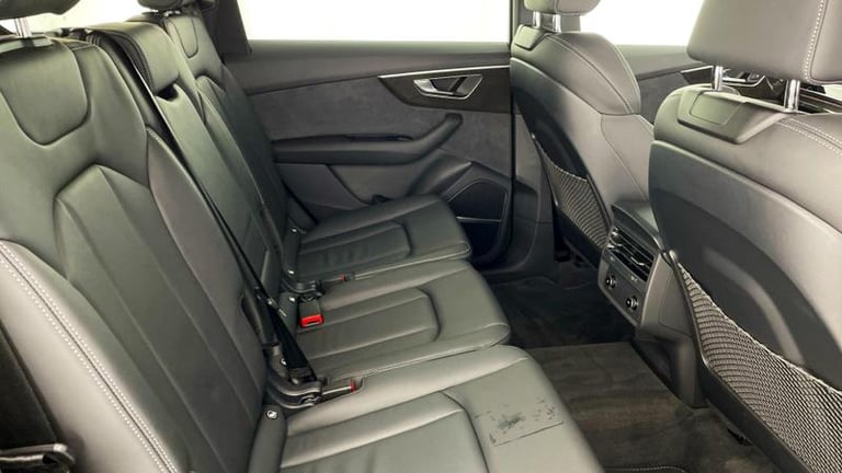 2025 Audi Q7 55 TFSI Quattro Black Edition 5dr Tiptronic ESTATE PETROL Automatic