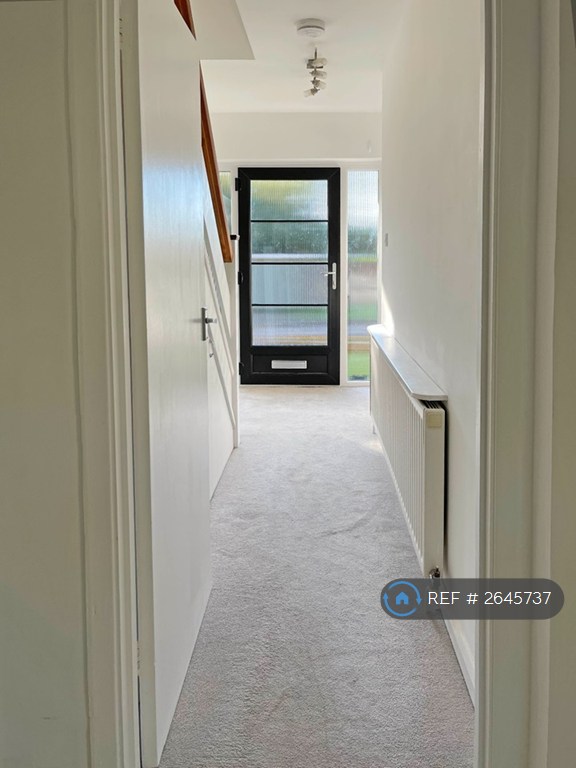 4 bedroom house in The Ridgeway, Marlow, SL7 (4 bed) (#2645737)
