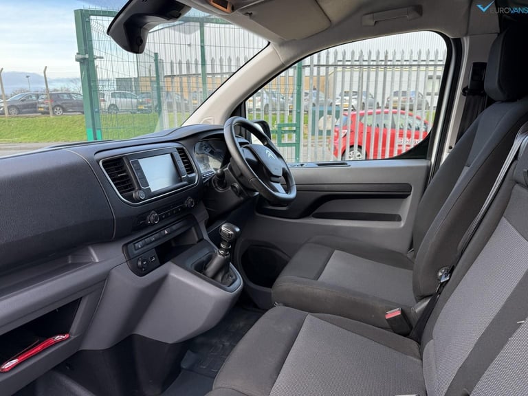 CITROEN DISPATCH 1.5 BLUEHDI 1000 ENTERPRISE PRO M Diesel Manual in White