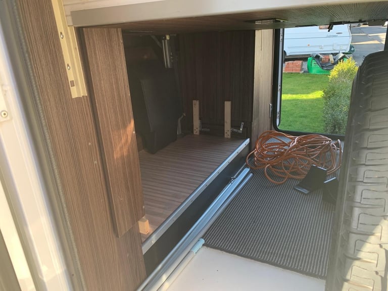 Benimar Mileo 294, Automatic 4 berth rear garage island bed coachbuilt motorhome
