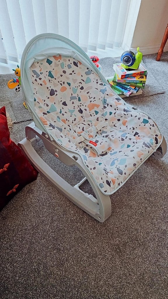 Fisher-Price Deluxe Infant-to-Toddler Rocker