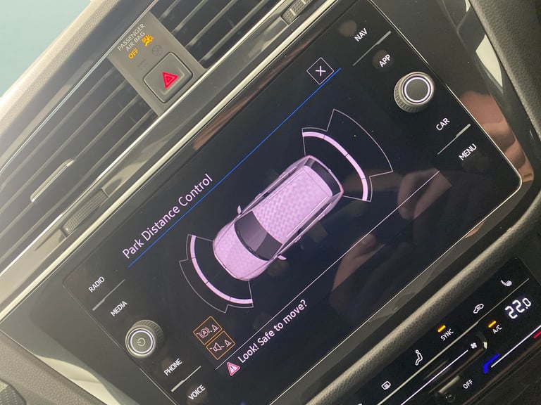 2021 Volkswagen Tiguan 1.5 TSI R-Line SUV 5dr Petrol DSG Euro 6 (s/s) (150 ps) - CARPLAY - KEYLES...