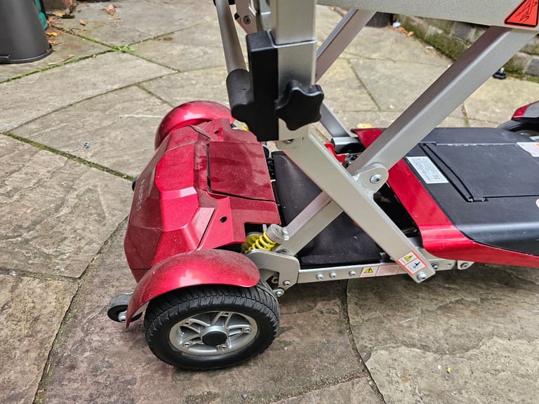 Drive Devilbiss AutoFold Elite Auto Folding Mobility Scooter With Suspension