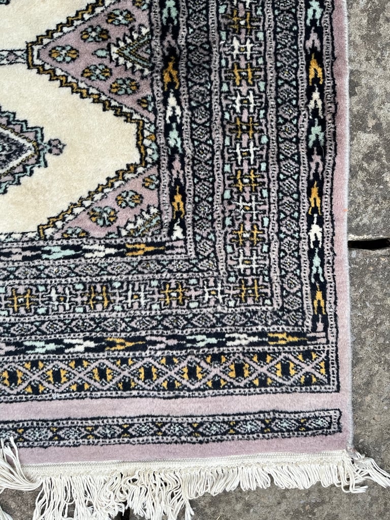 Pakistani Bokhara rug