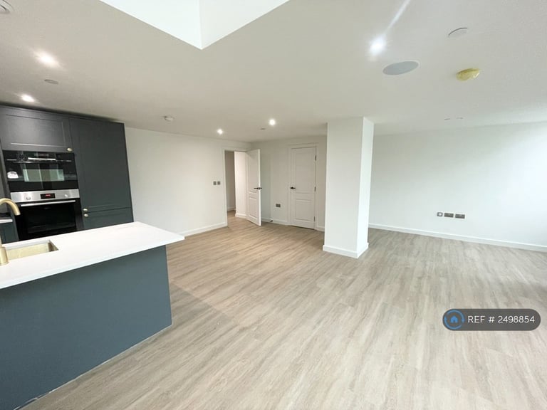 2 bedroom flat in Great George Street, Leeds, LS1 (2 bed) (#2498854)