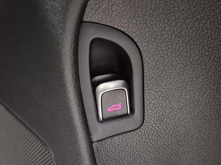 2013 Audi A4 2.0 TDI SE Technik Euro 5 (s/s) 4dr SALOON Diesel Manual