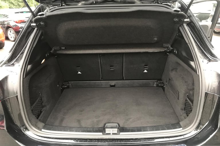  Mercedes Benz Gla 1.3 Gla180 Amg Line premium Suv 5dr Petrol 7g Dct Euro 6 s/s