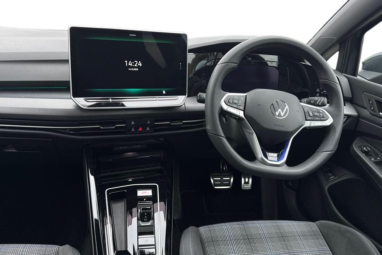 2025 Volkswagen Golf 1.5 TSI 272 GTE eHybrid 5dr DSG **PAN ROOF, HEADS UP** Hatchback PETROL/ELEC...