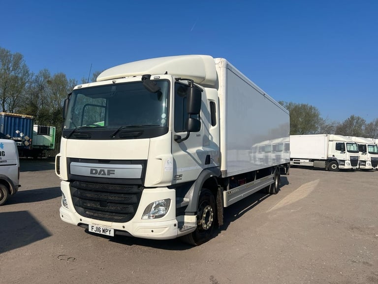 DAF TRUCKS CF250  18 TONNE FRIDGE WITH COLUMN TAIL LIFT CHOICE