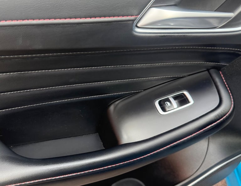 2023 MG MG HS 1.5 T-GDI 16.6kWh Exclusive Auto Euro 6 (s/s) 5dr ESTATE Petrol/Electric Hybrid Aut...