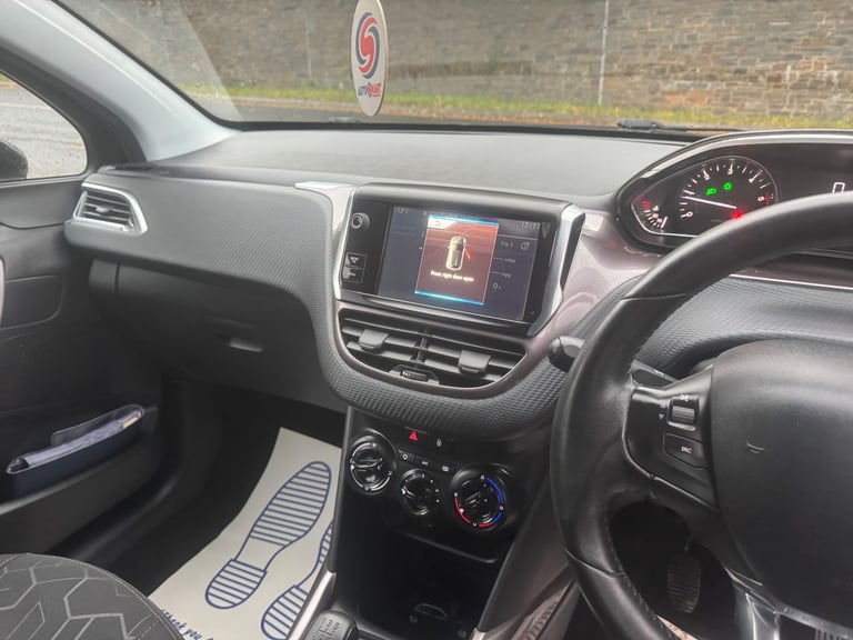 Peugeot, 2008, Hatchback, 2014, Manual, 1560 (cc), 5 doors