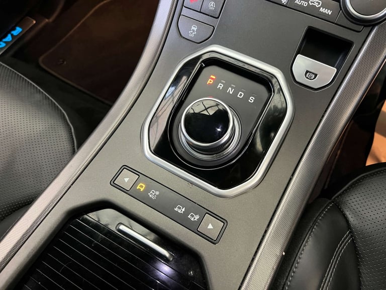2018 Land Rover Range Rover Evoque 2.0 Range Rover Evoque HSE Dynamic TD4 Auto 4WD 5dr SUV Diesel...