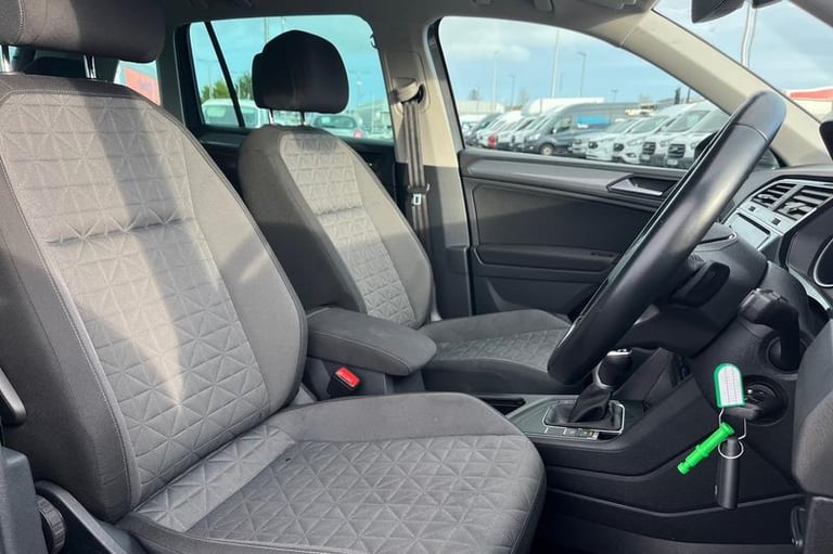 2022 Volkswagen Tiguan 1.5 TSI 150 Life 5dr DSG SEMI-AUTO Estate Petrol Semi Automatic