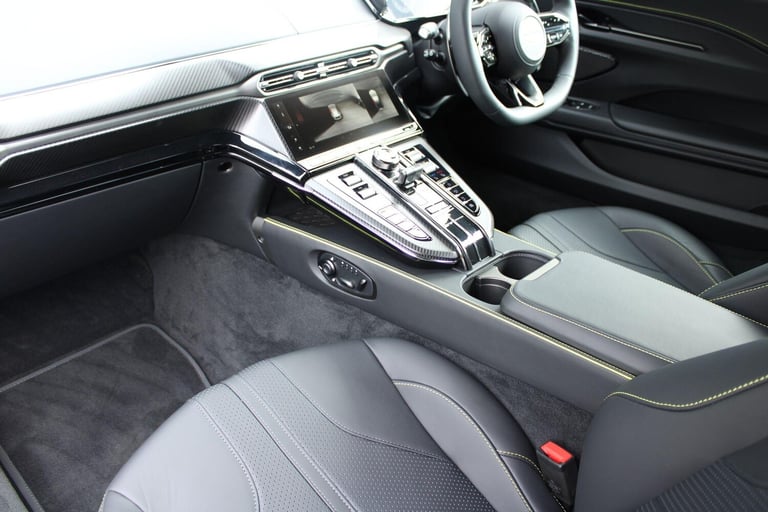  Aston Martin Vantage 4.0 V8 Auto Euro 6 2dr Petrol Automatic