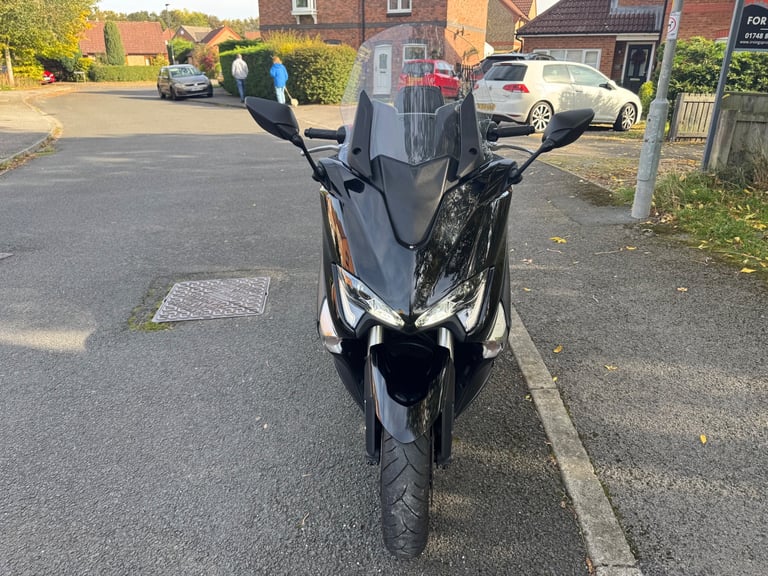 YAMAHA XP TMAX 530cc ABS BLACK NOT NMAX HPI CLEAR 