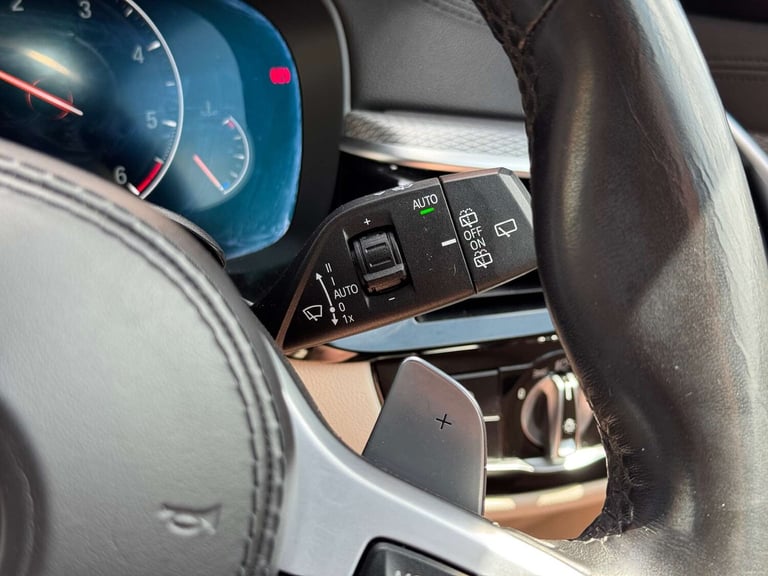 2018 BMW 5 Series 520d xDrive M Sport 5dr Auto ESTATE DIESEL Automatic