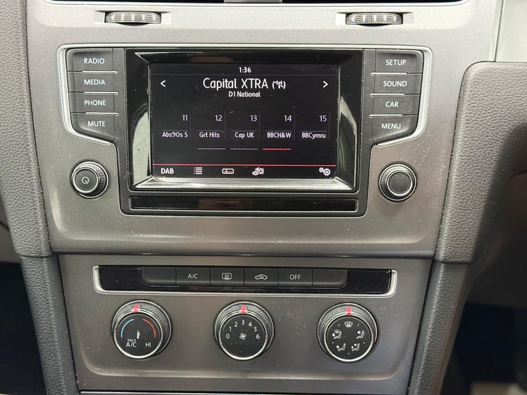 VOLKSWAGEN GOLF 1.6 TDI BlueMotion Tech S 2015