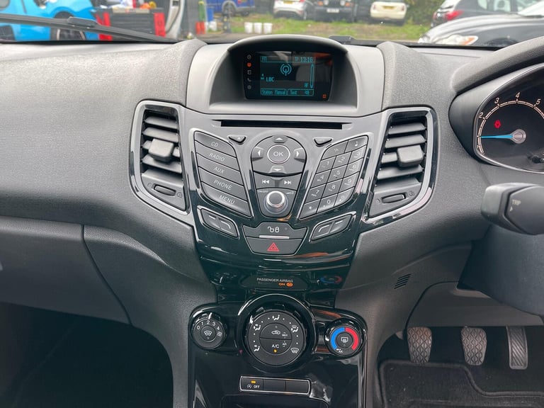 FORD FIESTA 1.0 T EcoBoost Zetec 2015
