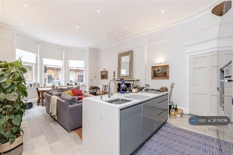 2 bedroom flat in Nottingham Place, London, W1U (2 bed) (#2678236)