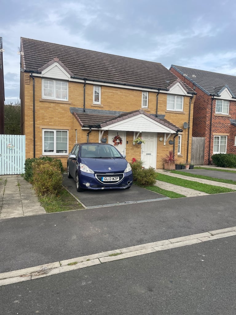 Peugeot, 208, 1.2, Hatchback 5 doors only 55k Miles 