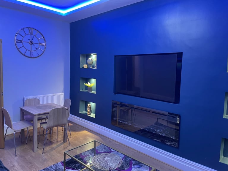 2 bed flat to rent in Bradford 8