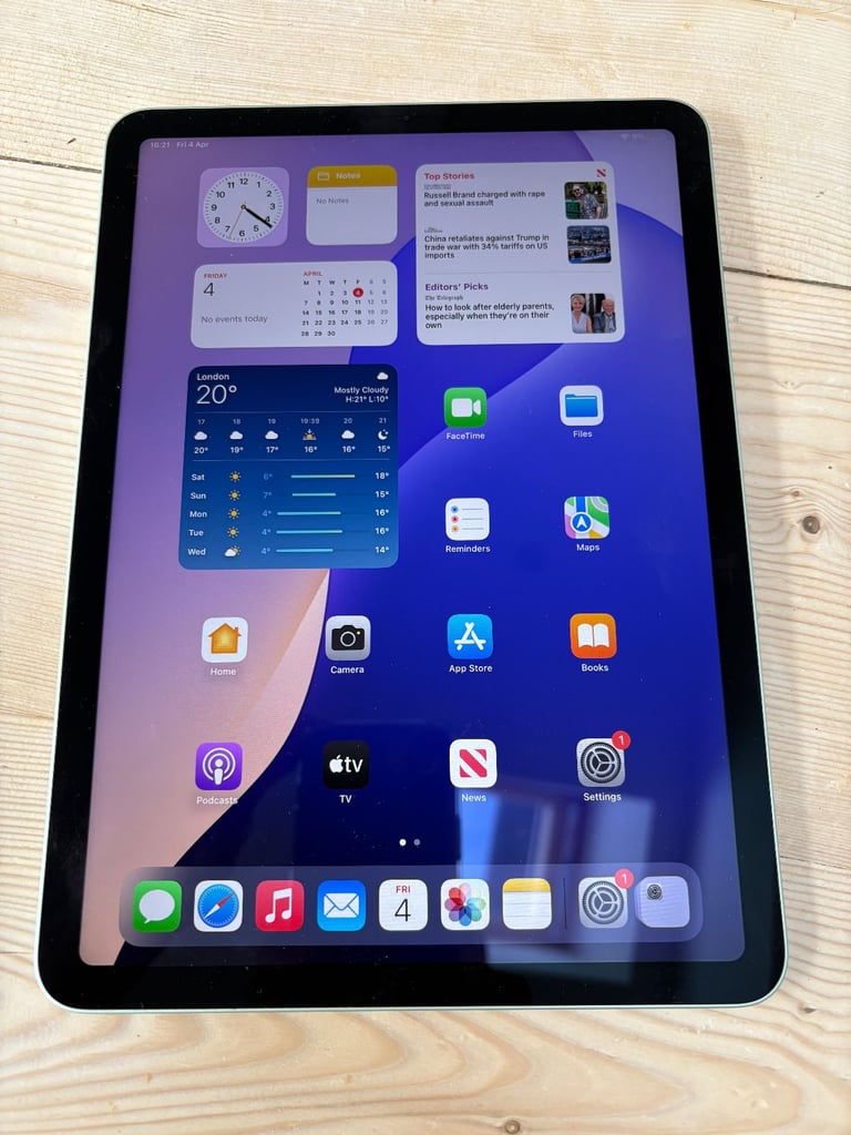image for Apple Ipad Air 4 64GB 10.9 inch Wifi Ios18 Very Good Condition - Delivery Available