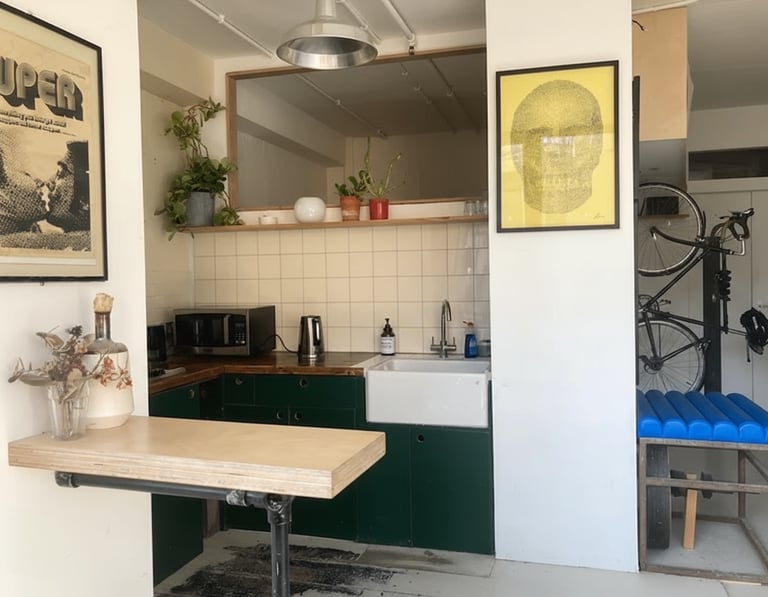 PRIVATE CREATIVE STUDIO OFFICE FOR 2-3 people - £1150 ALL-IN IN HACKNEY, BROADWAY MARKET