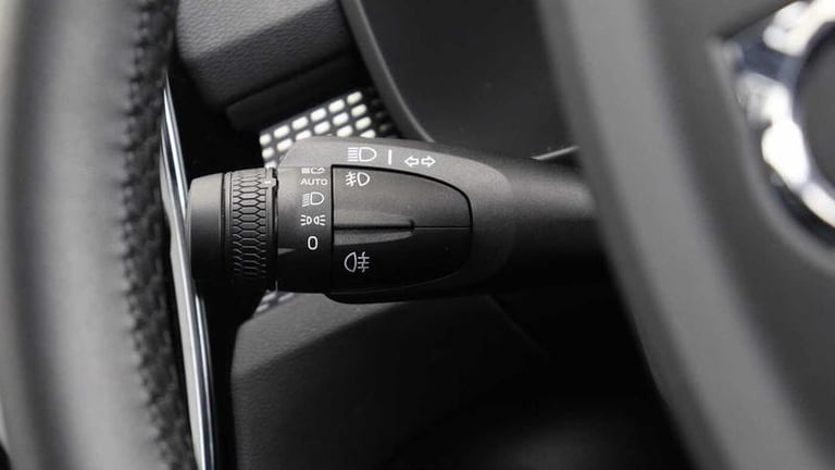2025 Volvo XC40 Black Edition Ultra B3 Mild hybrid Petrol Automatic SUV Hybrid Automatic