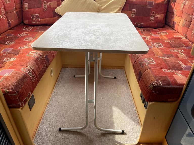 Elddis Suntor 200 Motorhome 5.4m in length, u shaped lounge