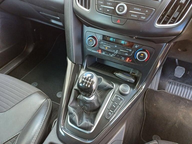 2015 Ford Focus 2.0 TDCi Titanium X 5dr HATCHBACK Diesel Manual