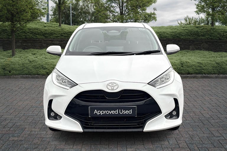 2024 Toyota Yaris 1.5 Hybrid Design 5dr CVT Hatchback Hybrid Automatic