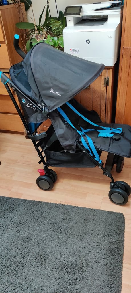 Silver cross stroller used 2 weeks only 
