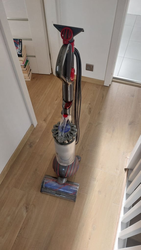 DYSON