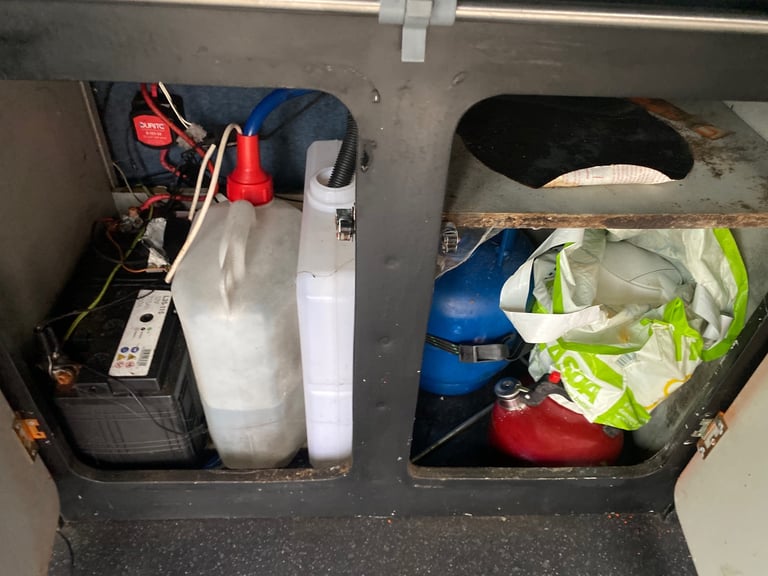 Vw transporter t5 4berth campervan 12 months mot  and rear seat belts 